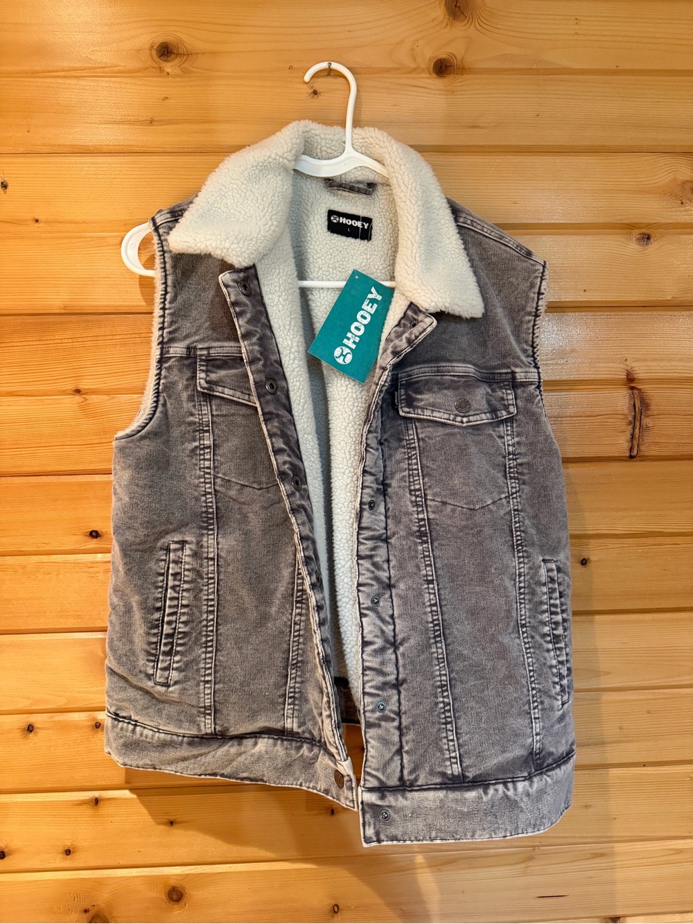 NWT Hooey Women’s Gray Denim Sherpa Lined Vest